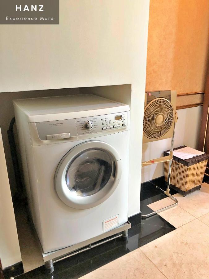 Hanz 345 & Khách sạn hẻo lánh 3*